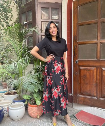 Border Printed Maxi Dress – Black