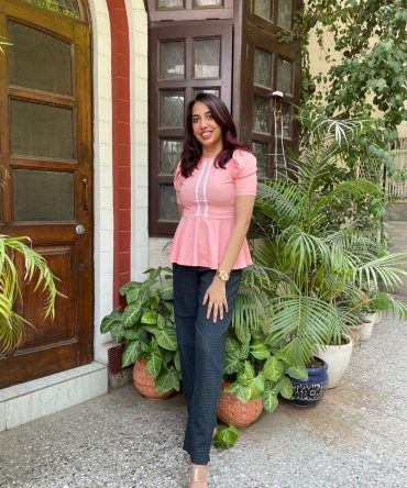 Peplum Puffed Top- Peach 2