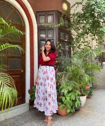 Summer Time Top – Maroon 2