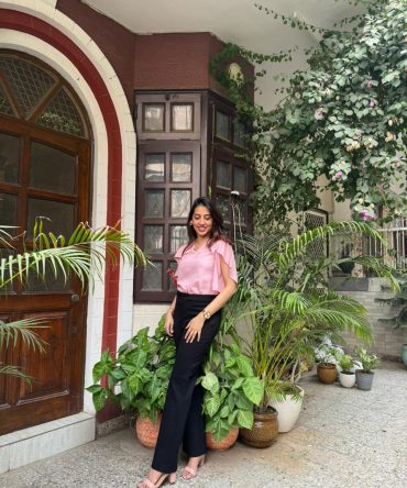 Manifesting CEO Top- Pink 2