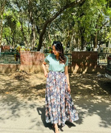 Blossoming Top – Green 2