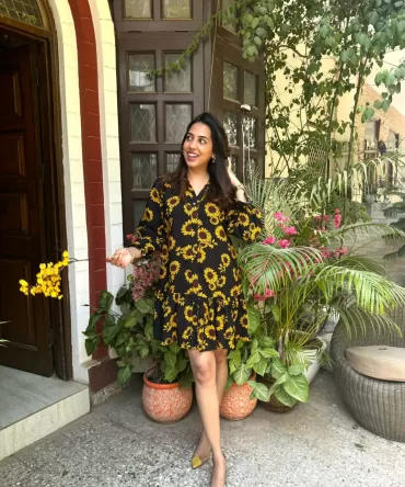 Silly Sunflower Dress (Luxe Collection) – Regular 2