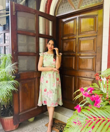 Delicate Daisy Dress- Green