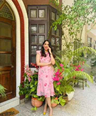 Delicate Daisy Dress- Pink