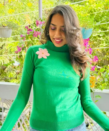 Flower Power Sweater (Free Size) – Dark Green
