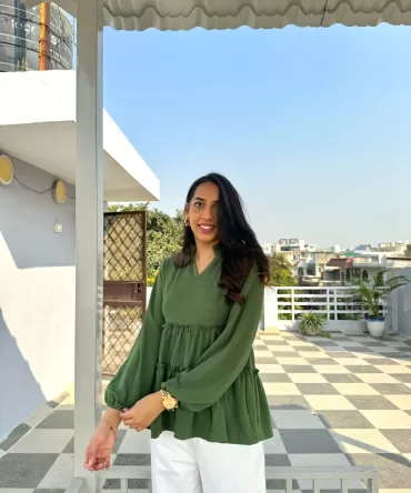 Delight Tiered Top – Green