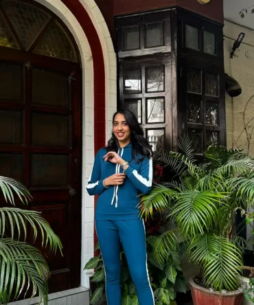 Sapphire Jogger Set With Hoodie