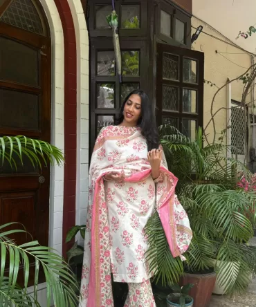 Gulabi Girl Dupatta Suit Set – ( Super Premium Collection)